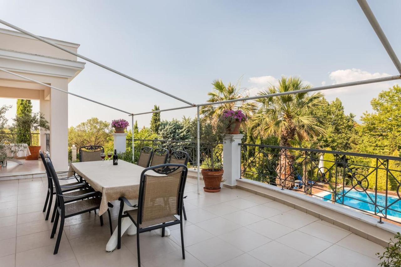 Villa Elena Peraía Esterno foto
